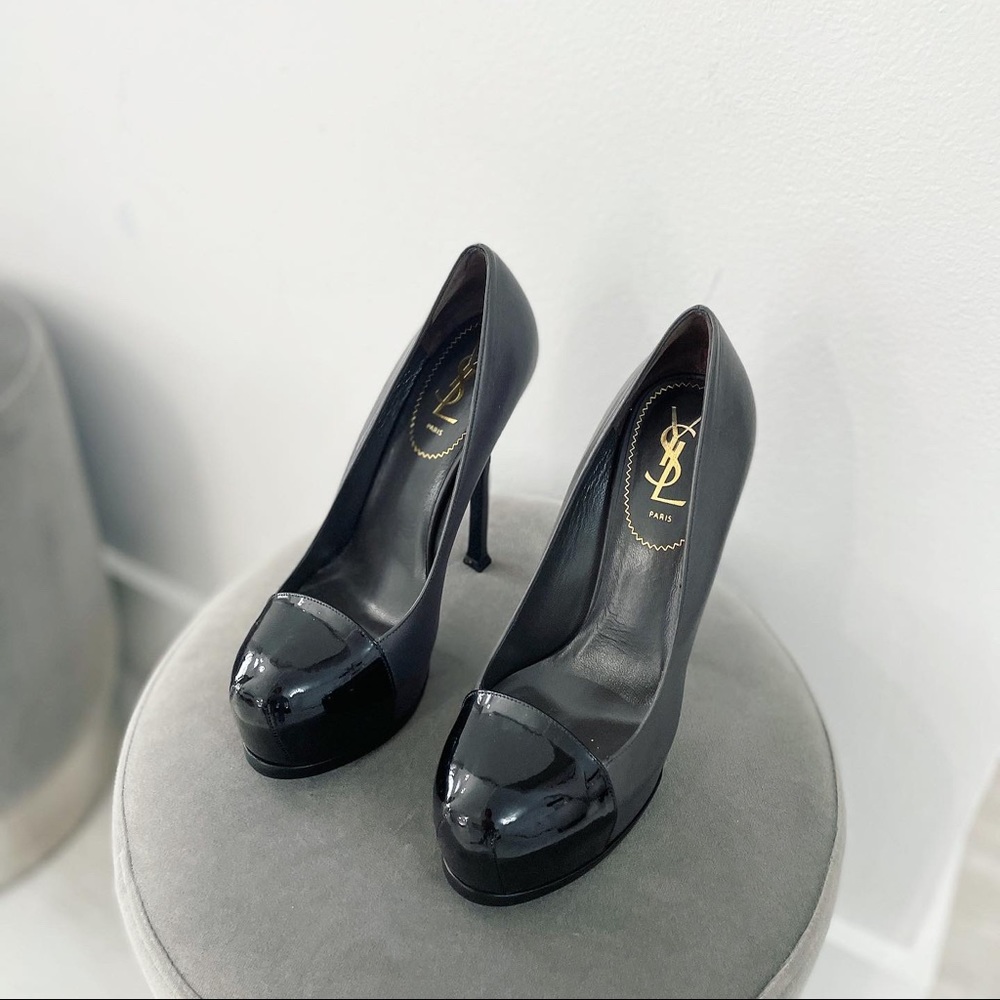 Yves Saint Laurent Patent Captoe 38